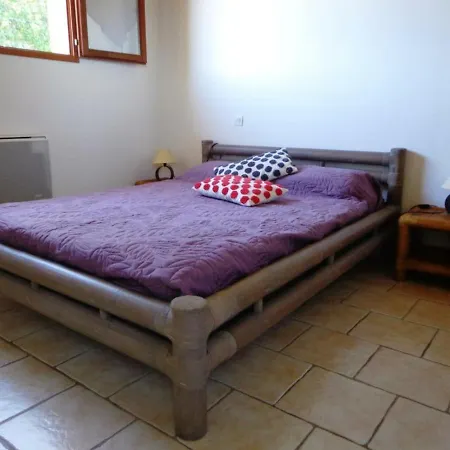 Gite Laluque, 3 Pieces, 4 Personnes - Fr-1-360-22 Holiday home Laluque